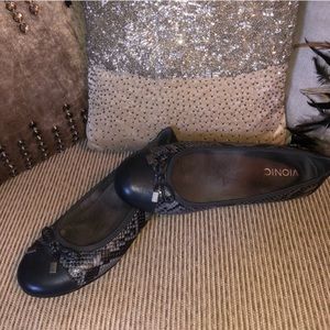 Vionic Minna ballet flats